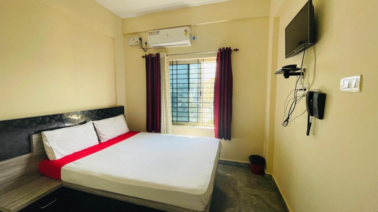 Hotel Crown Residency Mysore Exterior foto